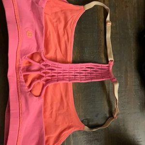 Lulu sports bra size 6